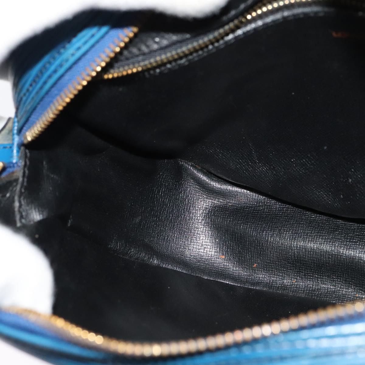LOUIS VUITTON Epi June Feuille Shoulder Bag Blue M52155 LV Auth 136887