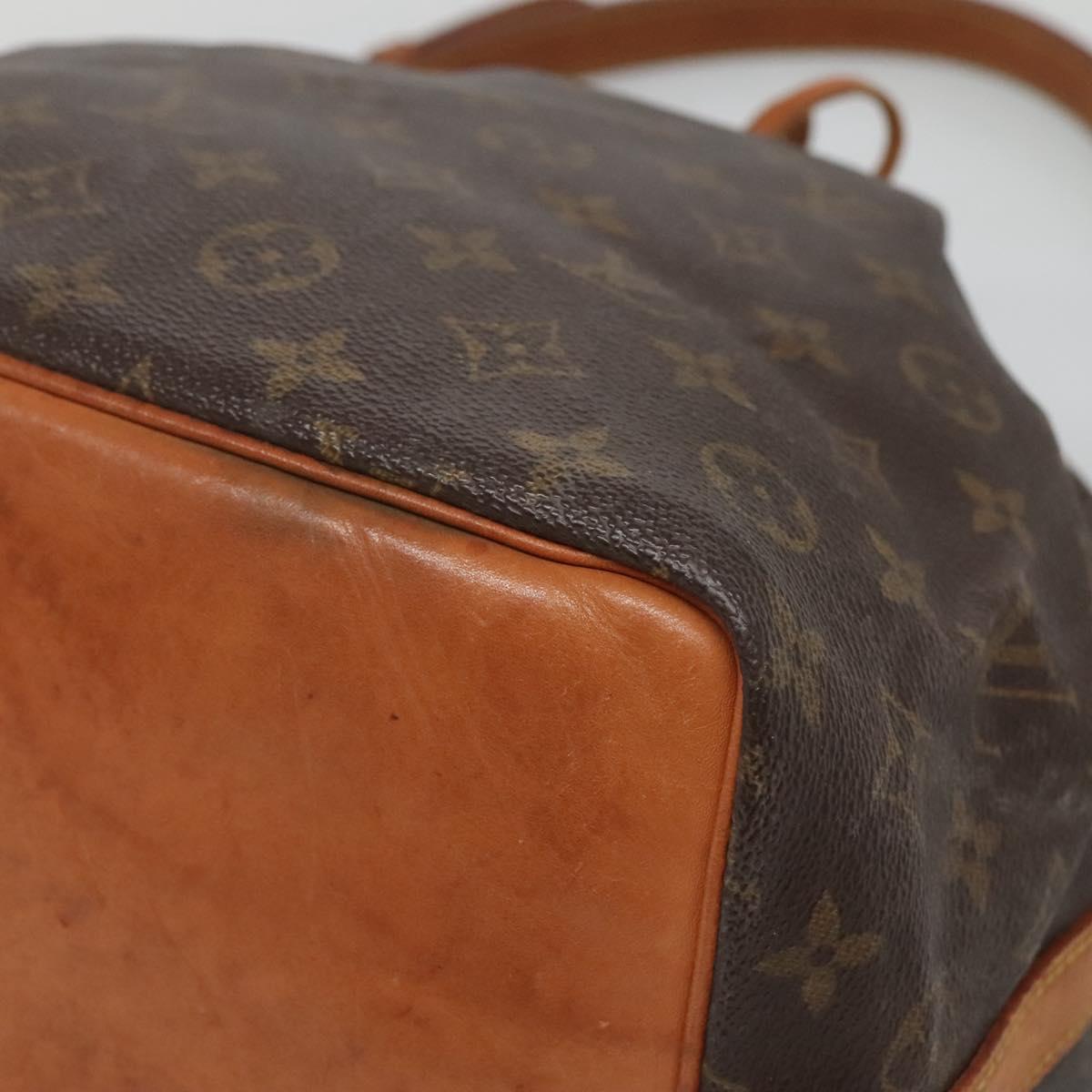 LOUIS VUITTON Monogram Petit Noe Shoulder Bag M42226 LV Auth 137017