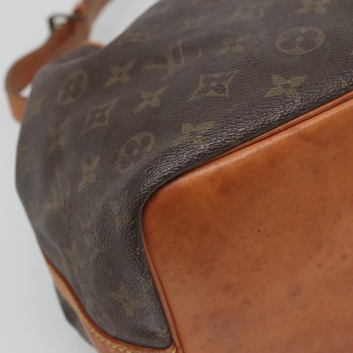 LOUIS VUITTON Monogram Petit Noe Shoulder Bag M42226 LV Auth 137017