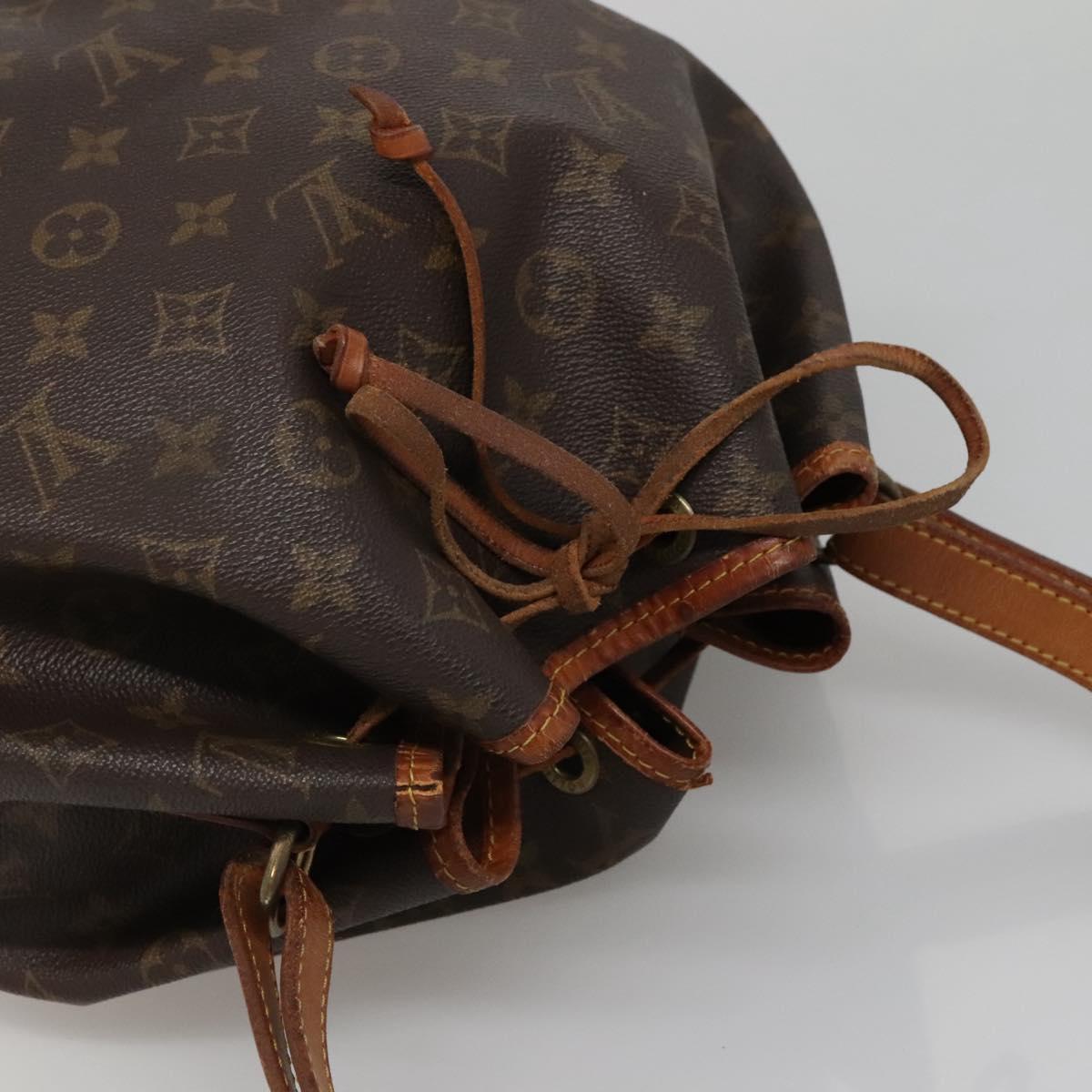 LOUIS VUITTON Monogram Petit Noe Shoulder Bag M42226 LV Auth 137263
