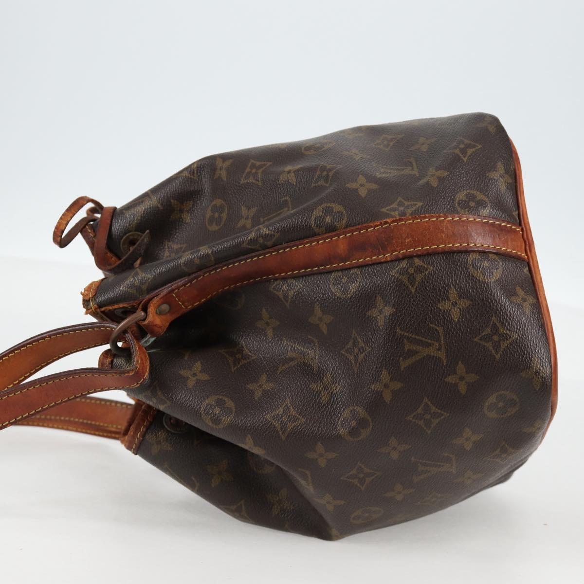 LOUIS VUITTON Monogram Petit Noe Shoulder Bag M42226 LV Auth 137554