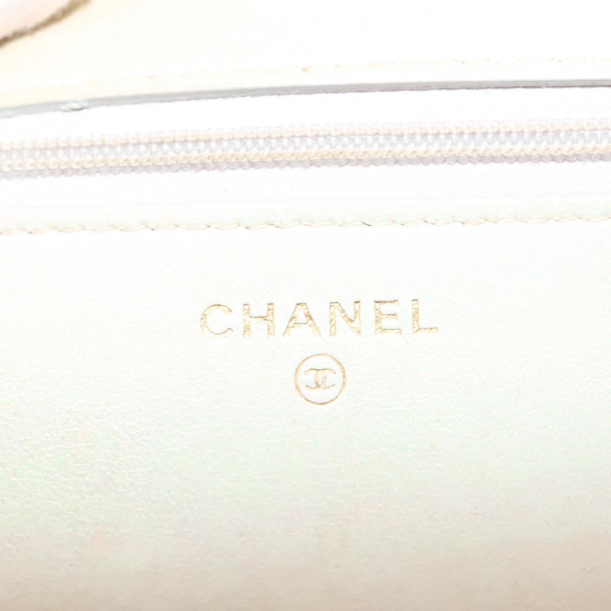 CHANEL Matelasse Chain Wallet Shoulder Bag Lamb Skin Gold Tone CC Auth 137823