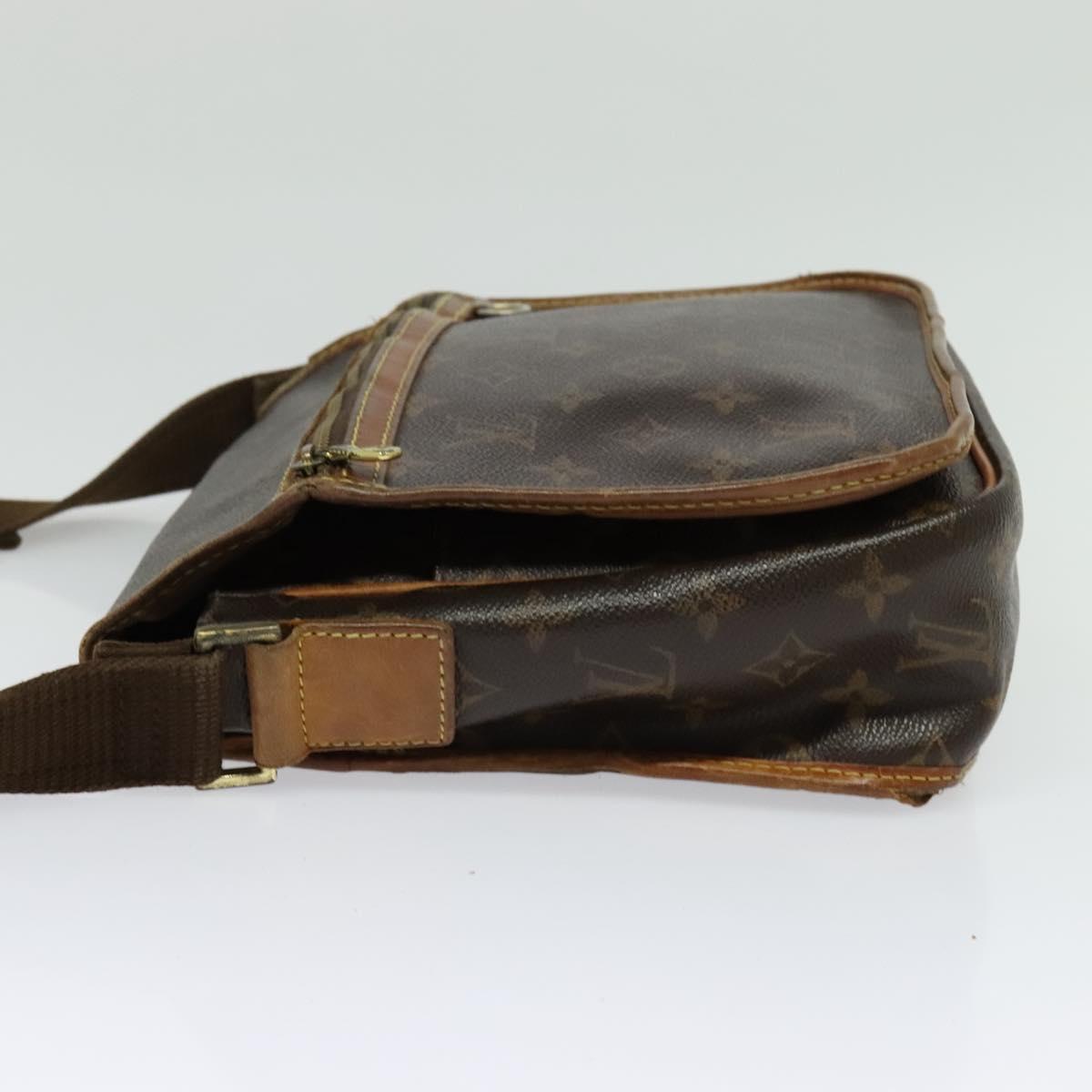LOUIS VUITTON Monogram Messenger Bosphore PM Shoulder Bag M40106 LV Auth 137983