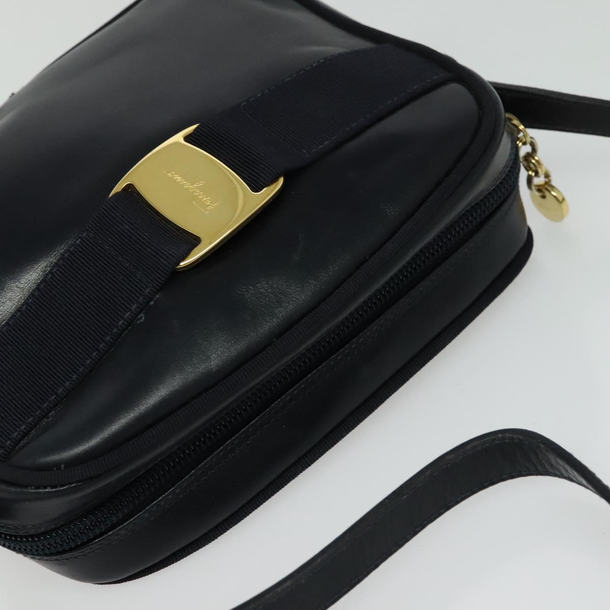 Salvatore Ferragamo Vala Shoulder Bag Leather Navy Gold Auth 138120