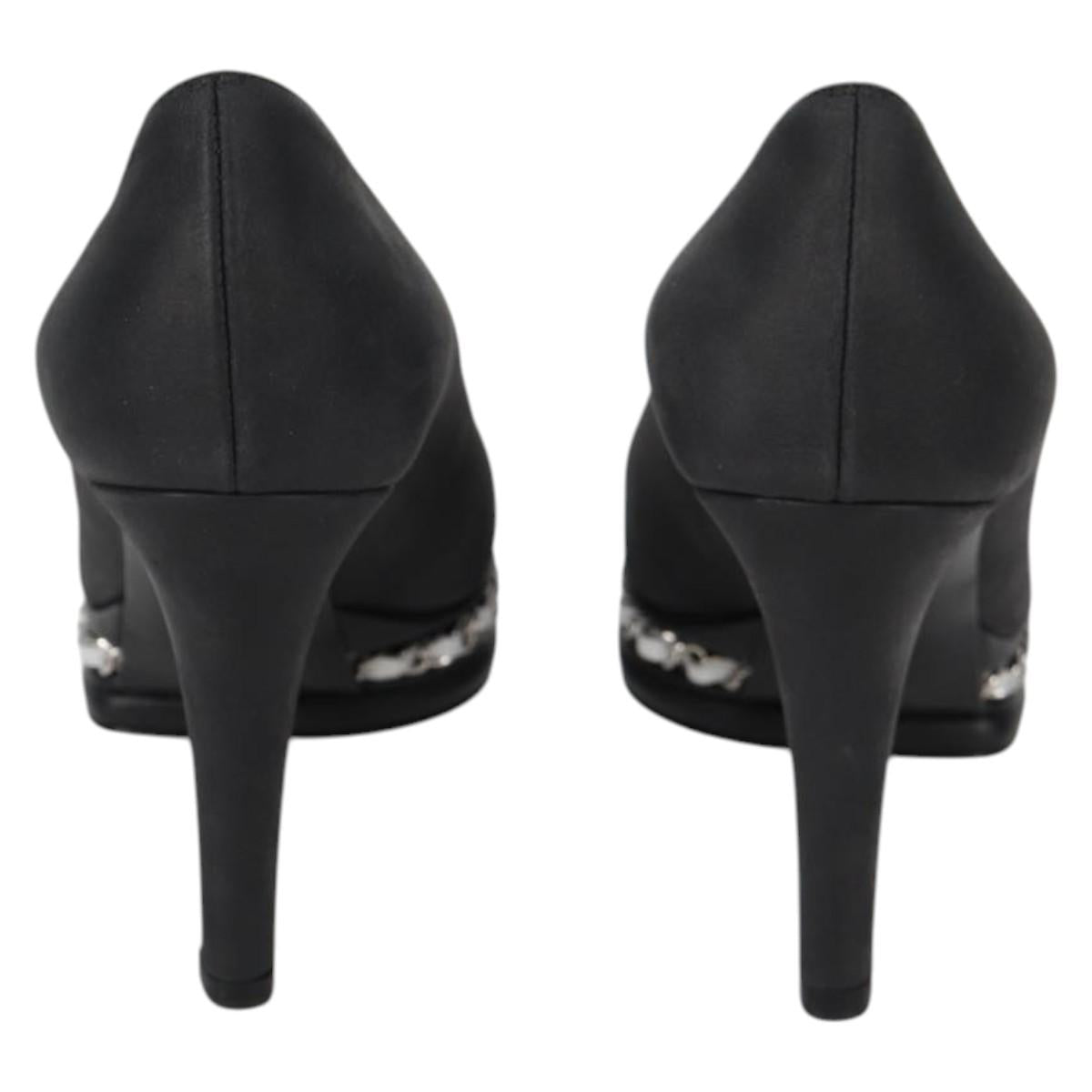 CHANEL Pumps High Heels Leather 36C Black CC Auth 138153V