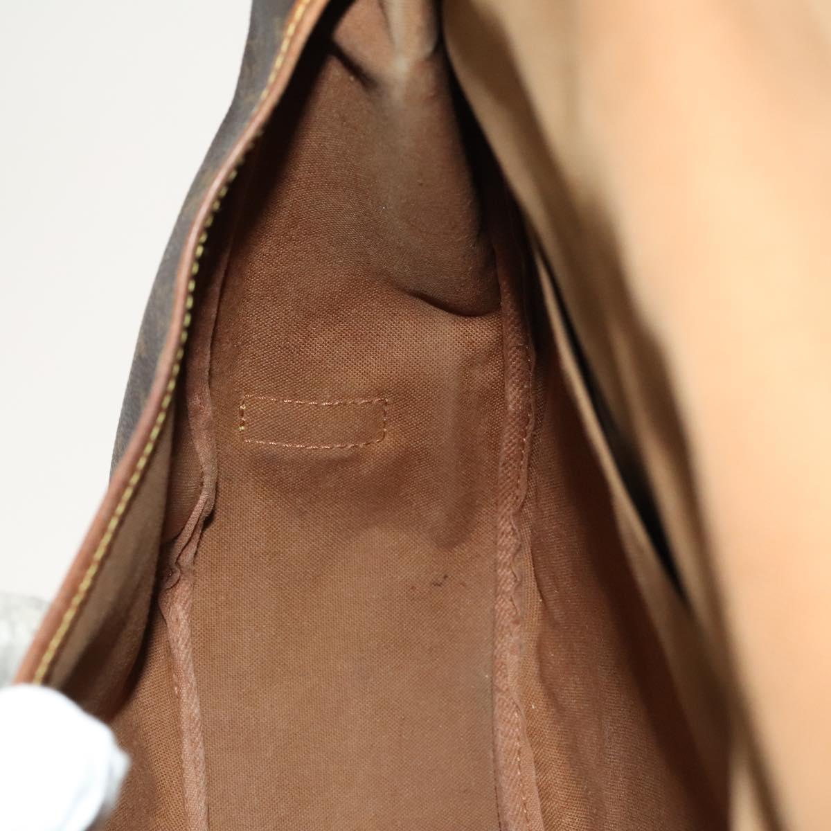 LOUIS VUITTON Monogram Saumur 35 Shoulder Bag M42254 LV Auth 138785