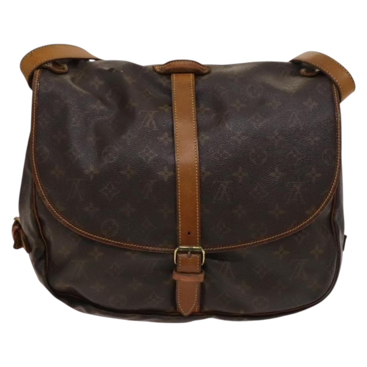 LOUIS VUITTON Monogram Saumur 35 Shoulder Bag M42254 LV Auth 138785