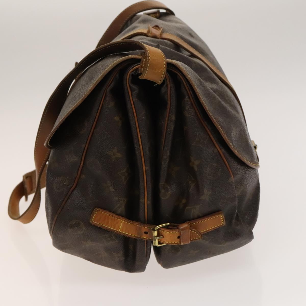 LOUIS VUITTON Monogram Saumur 35 Shoulder Bag M42254 LV Auth 138785