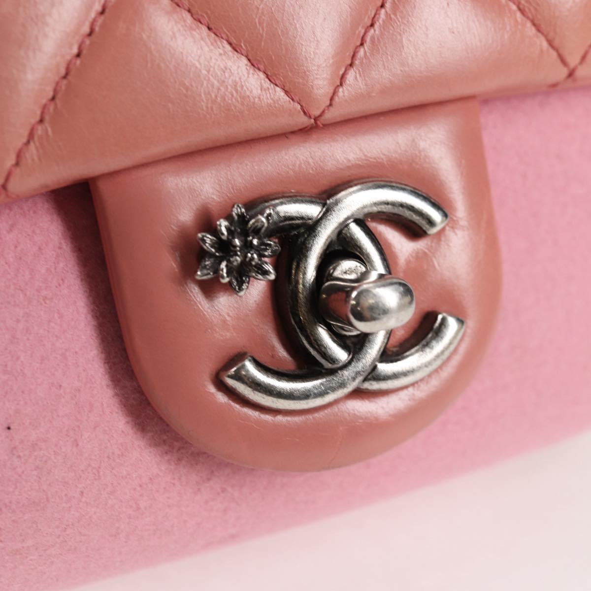 CHANEL Matelasse 20 Chain Shoulder Bag Leather Pink CC Auth 138985A