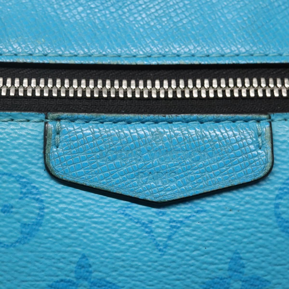 LOUIS VUITTON Taiga Lama Monogram Outdoor Messenger PM Bag M30749 LV Auth 139125