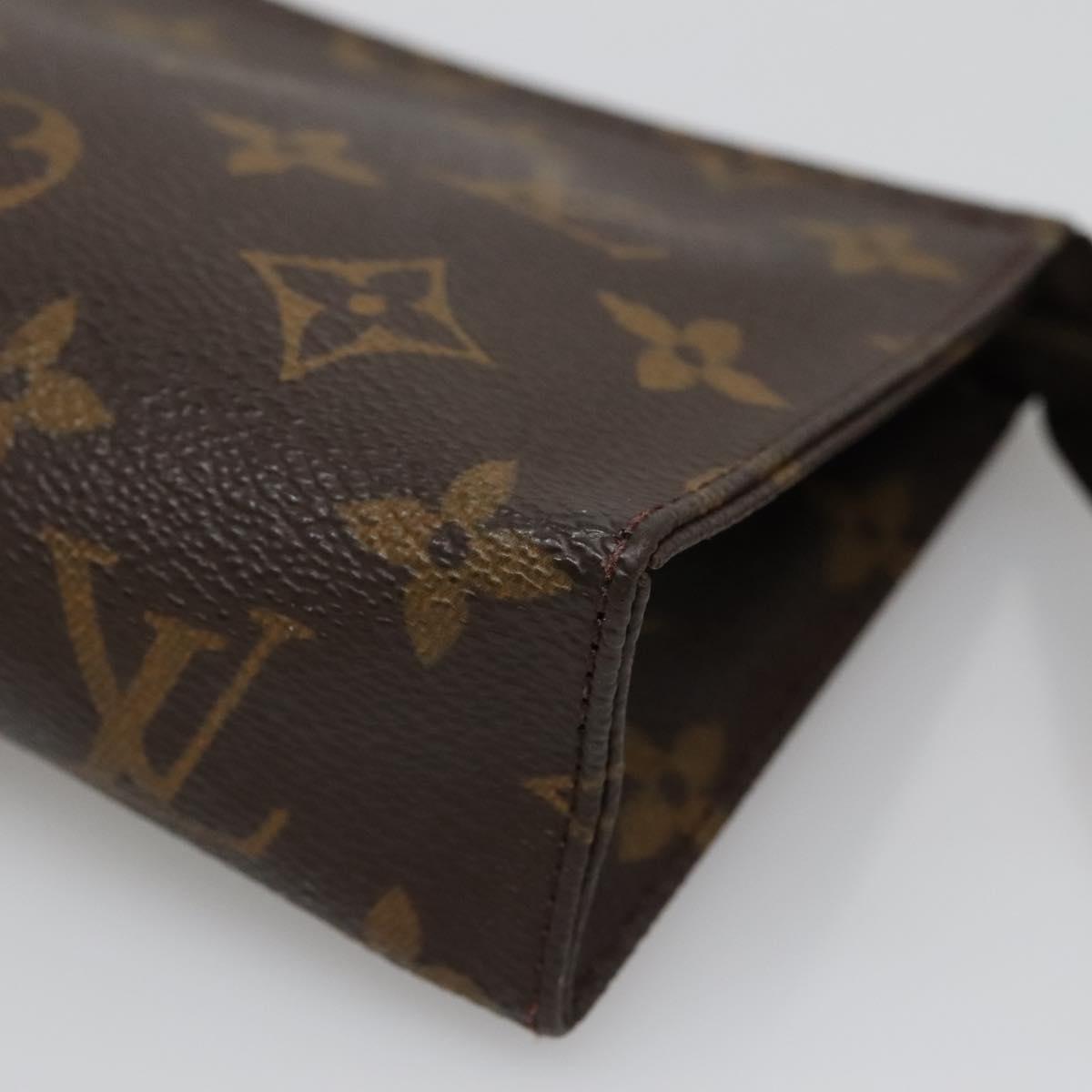 LOUIS VUITTON Monogram Poche Toilette 15 Pouch M47546 LV Auth 139378