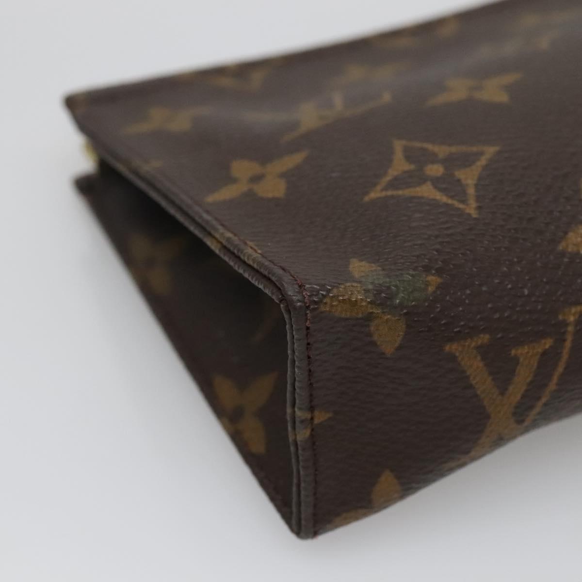 LOUIS VUITTON Monogram Poche Toilette 15 Pouch M47546 LV Auth 139378