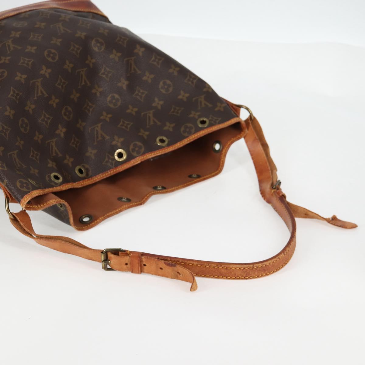 LOUIS VUITTON Monogram Noe Shoulder Bag M42224 LV Auth 139487