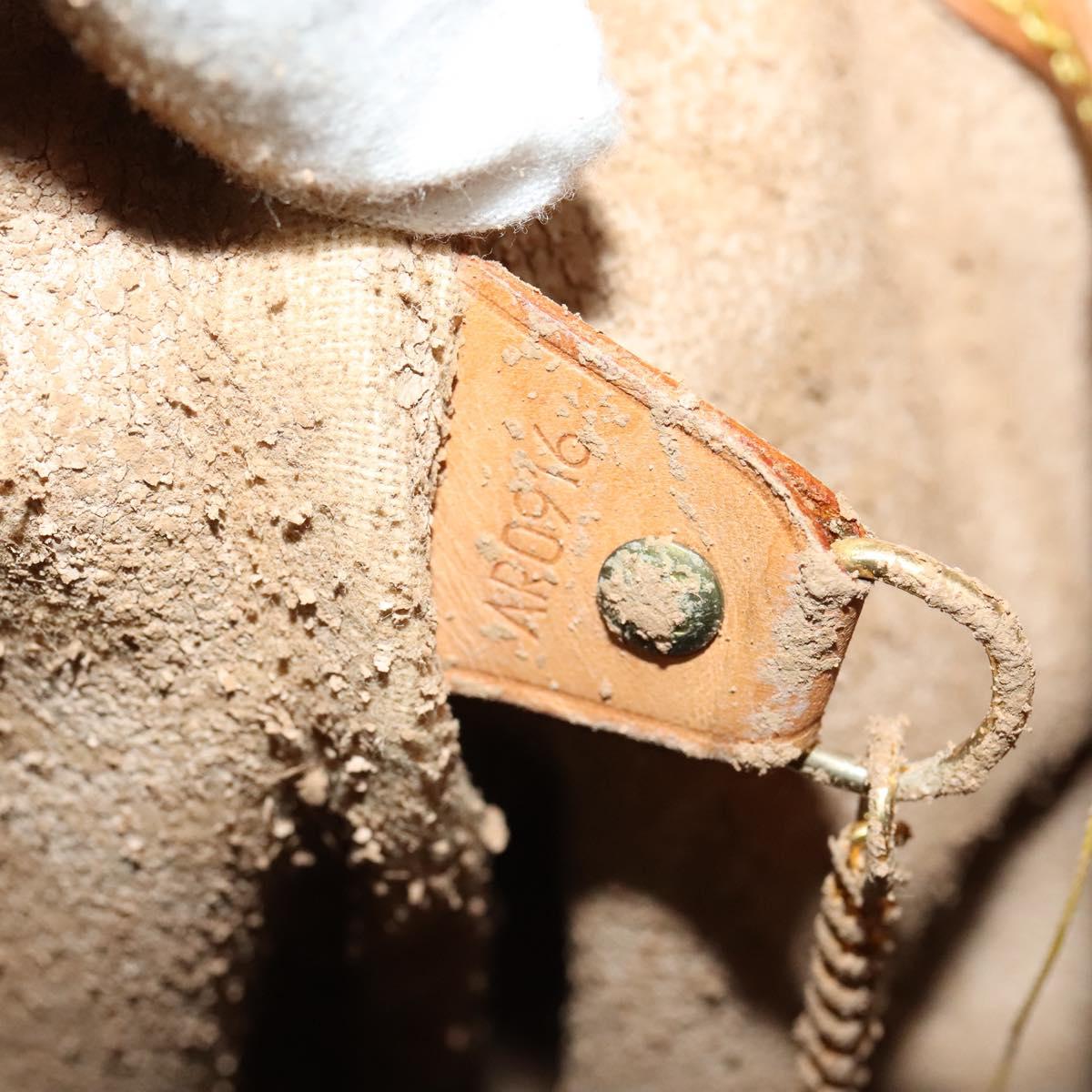 LOUIS VUITTON Monogram Bucket GM Shoulder Bag M42236 LV Auth 139551