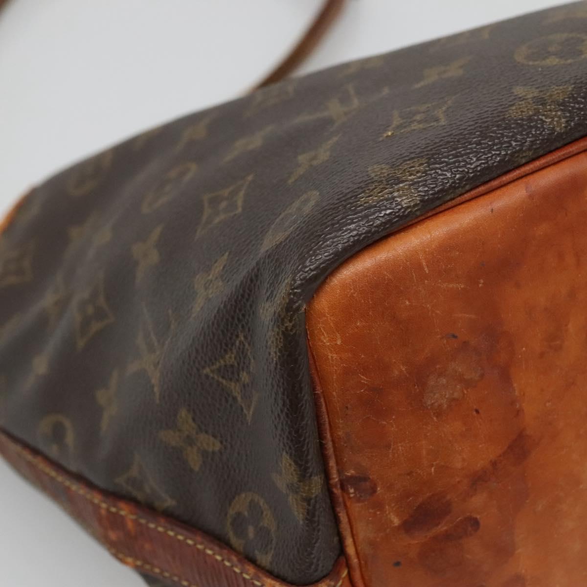 LOUIS VUITTON Monogram Petit Noe Shoulder Bag M42226 LV Auth 139670