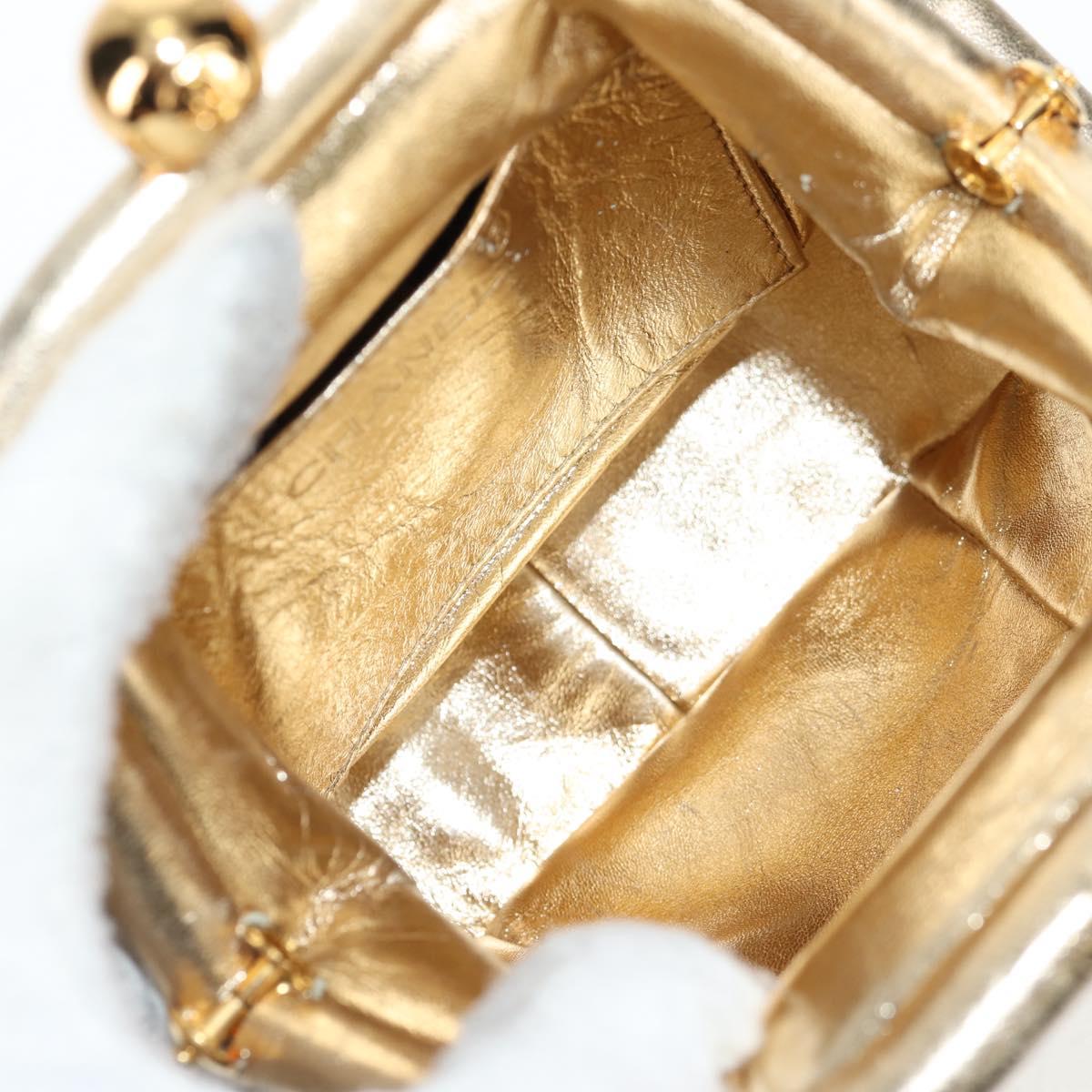 CHANEL Chain Shoulder Bag Leather Gold CC Auth 139977V