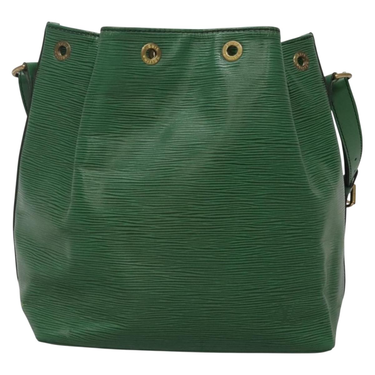 LOUIS VUITTON Epi Petit Noe Shoulder Bag Green M44104 LV Auth 140190