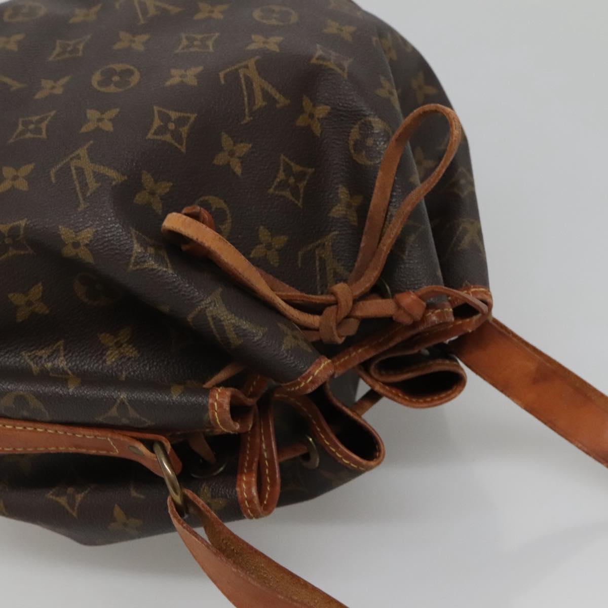 LOUIS VUITTON Monogram Petit Noe Shoulder Bag M42226 LV Auth 140210