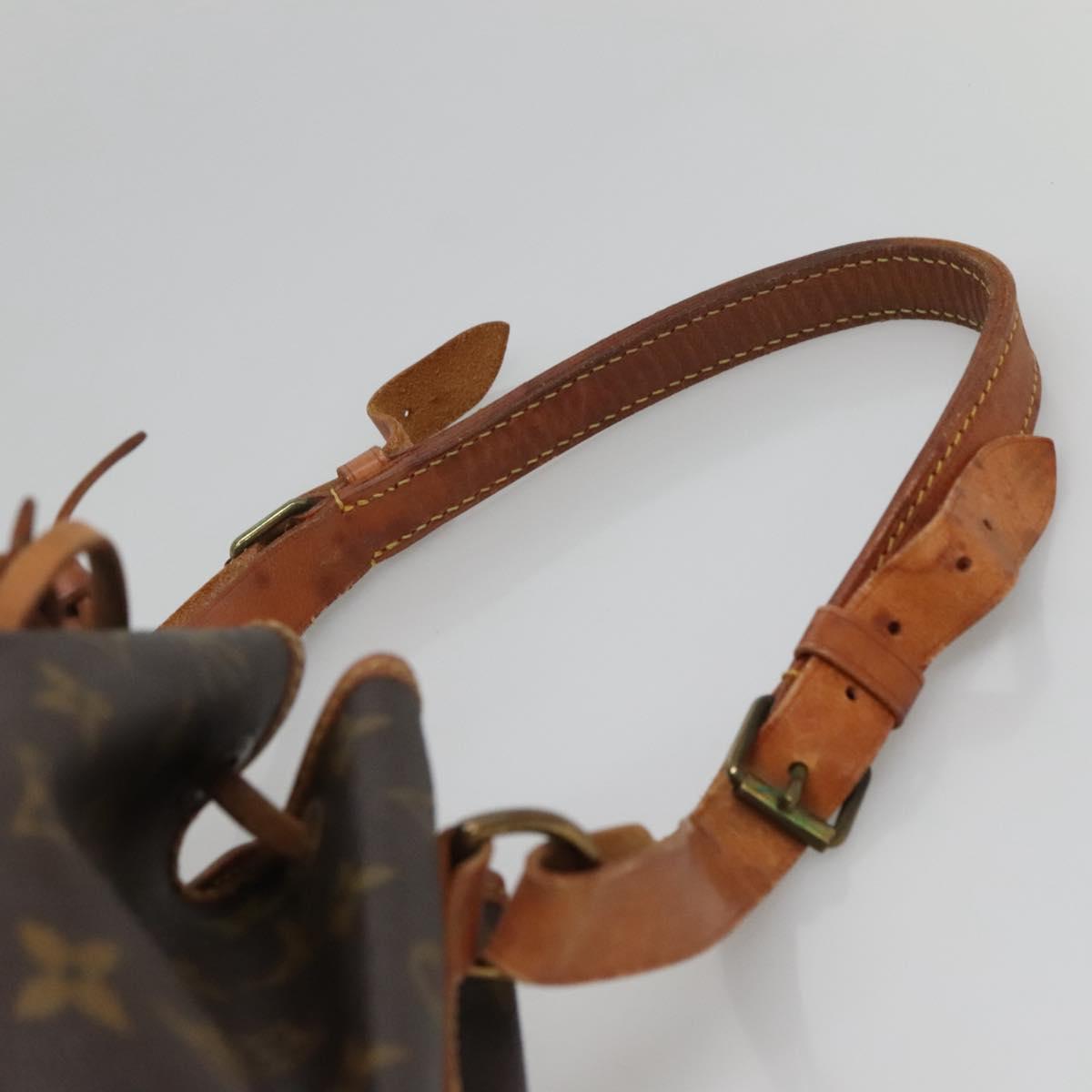 LOUIS VUITTON Monogram Petit Noe Shoulder Bag M42226 LV Auth 140210