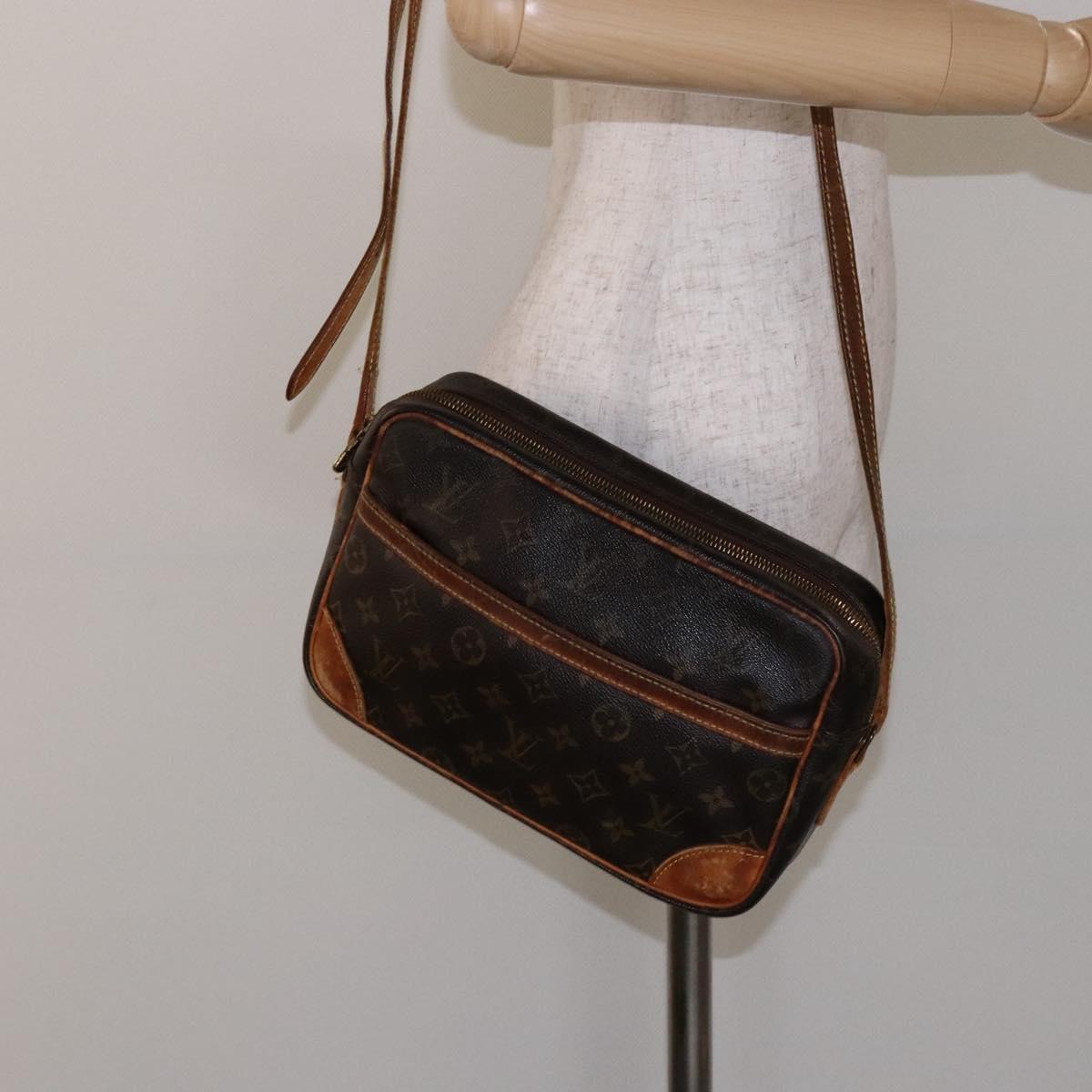 LOUIS VUITTON Monogram Trocadero 27 Shoulder Bag M51274 LV Auth 140242
