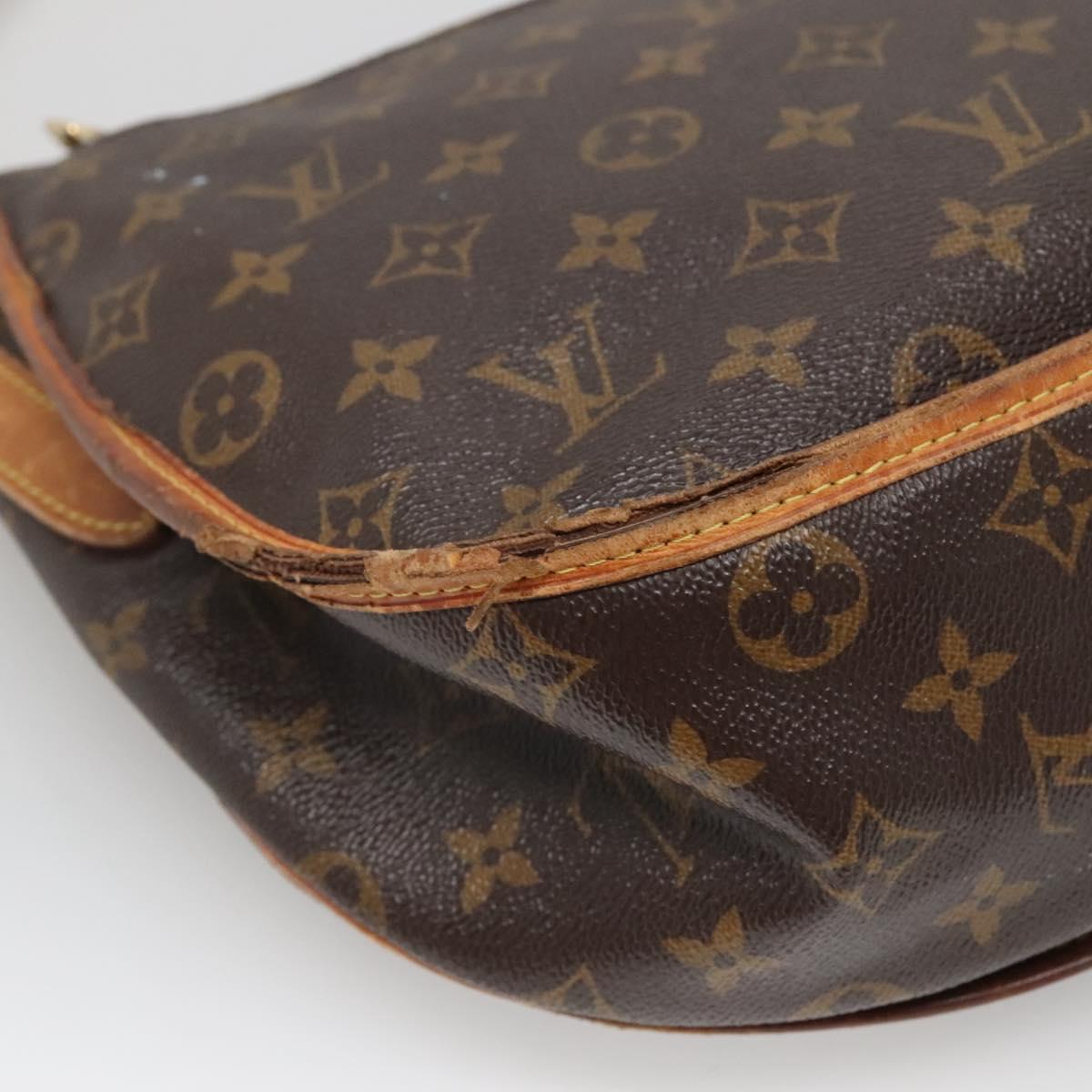 LOUIS VUITTON Monogram Menilmontant MM Shoulder Bag M40473 LV Auth 140440