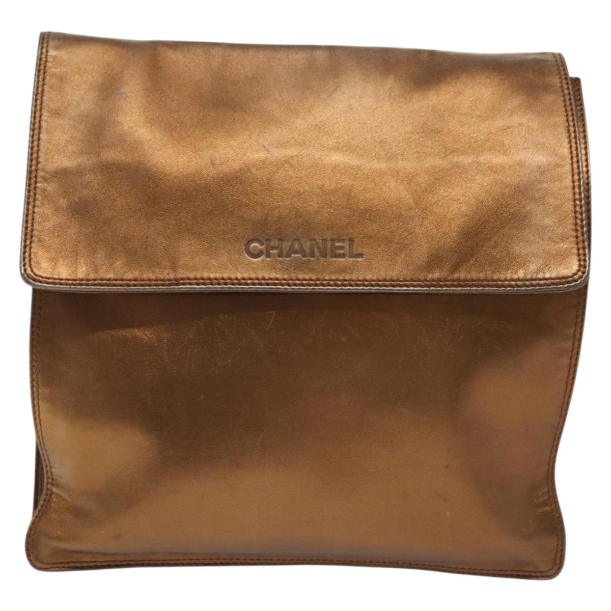 CHANEL Shoulder Bag Leather Gold CC Auth 140488
