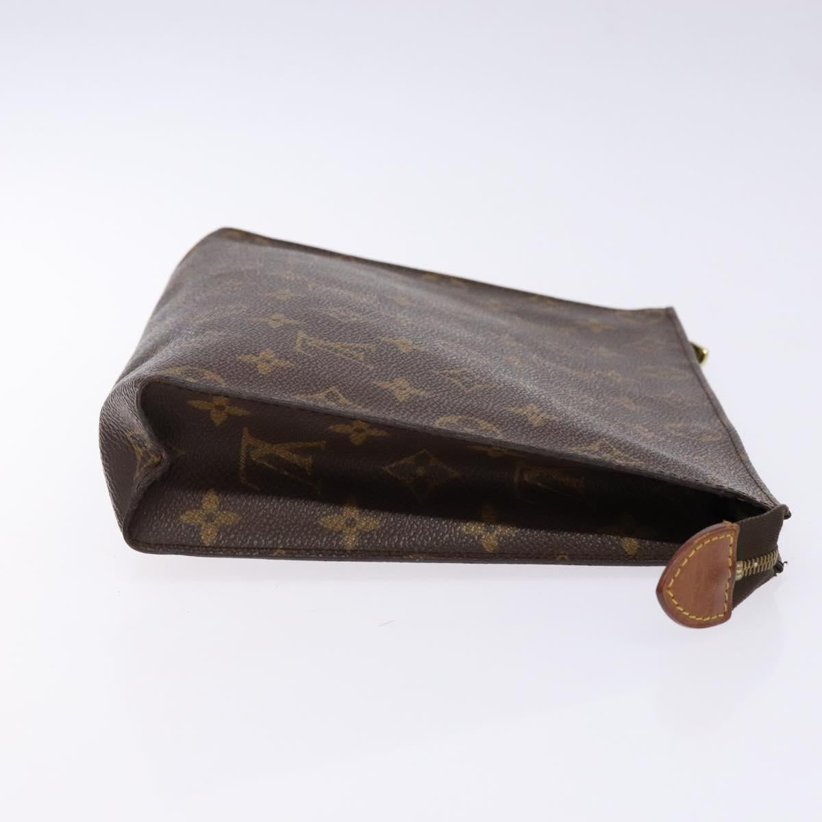 LOUIS VUITTON Monogram Posh Toilette 26 Pouch M47542 LV Auth 140742