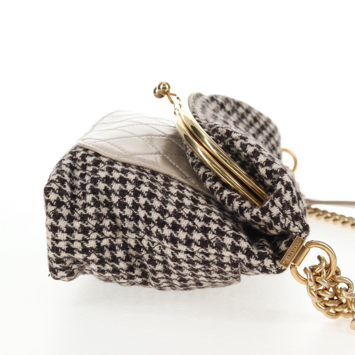 CHANEL Matelasse Chain Shoulder Bag tweed Beige Gold CC Auth 140752V