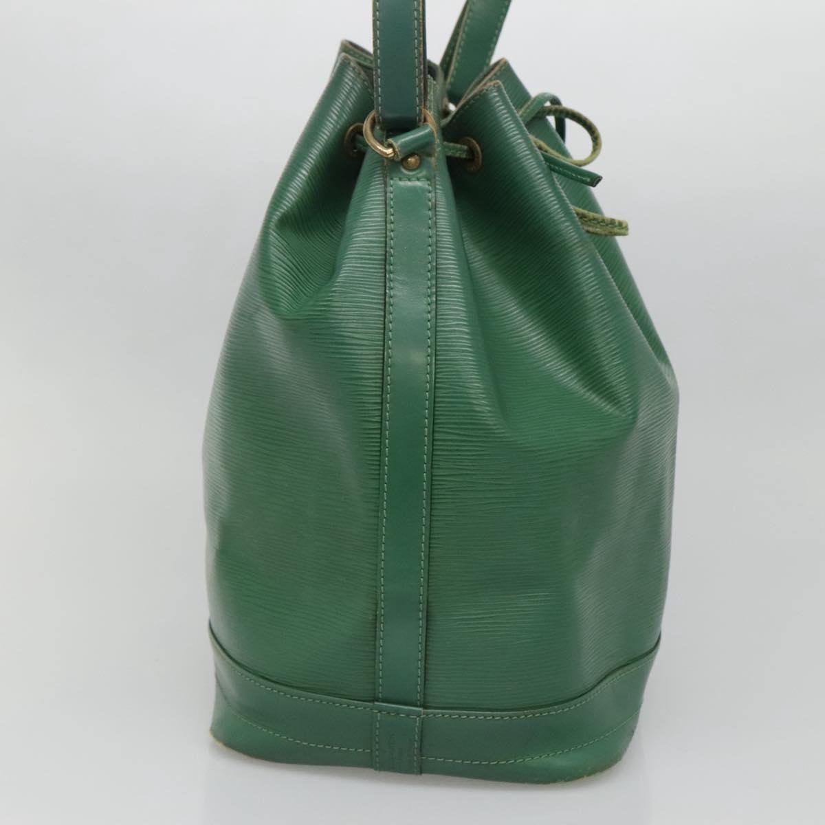 LOUIS VUITTON Epi Noe Shoulder Bag Green M44004 LV Auth 140887