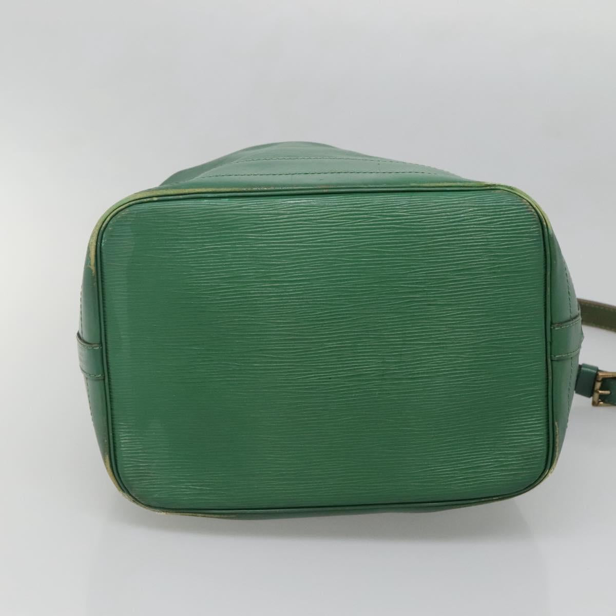 LOUIS VUITTON Epi Noe Shoulder Bag Green M44004 LV Auth 140887