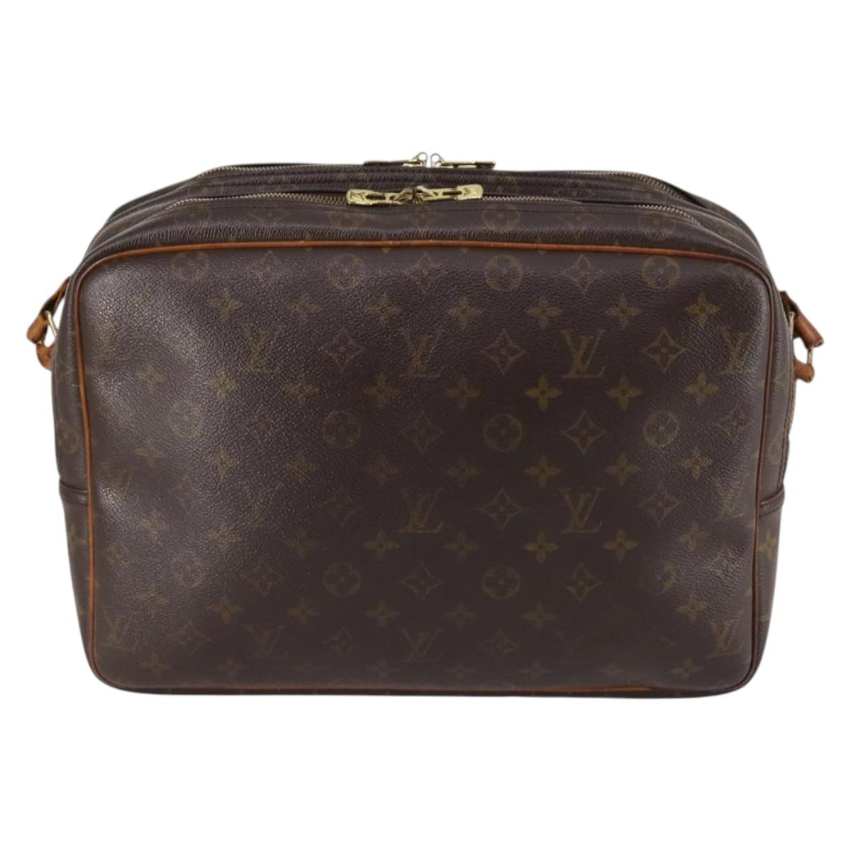 LOUIS VUITTON Monogram Reporter GM Shoulder Bag M45252 LV Auth 140930