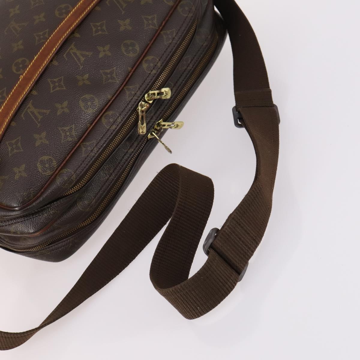 LOUIS VUITTON Monogram Reporter GM Shoulder Bag M45252 LV Auth 140930