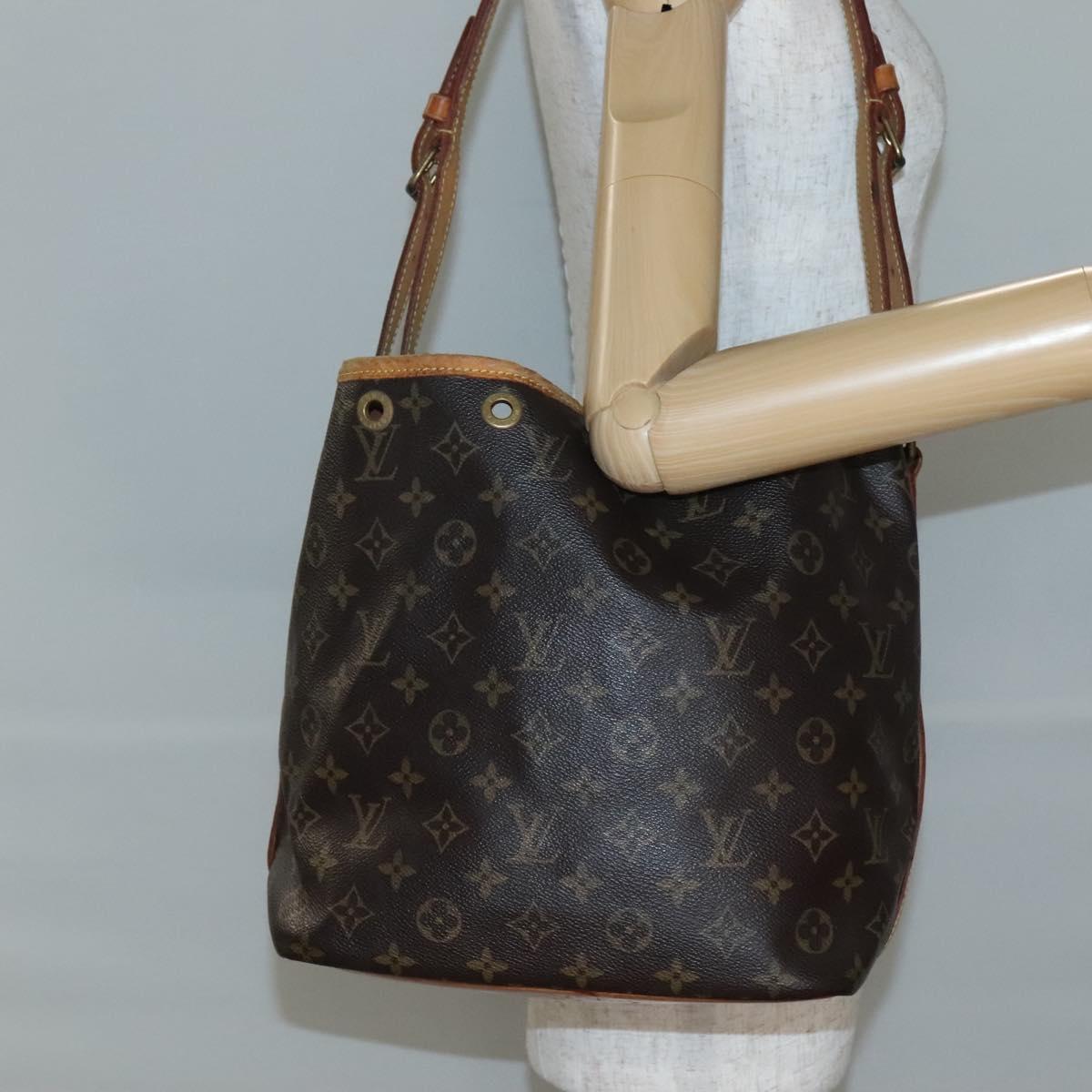 LOUIS VUITTON Monogram Petit Noe Shoulder Bag M42226 LV Auth 140941