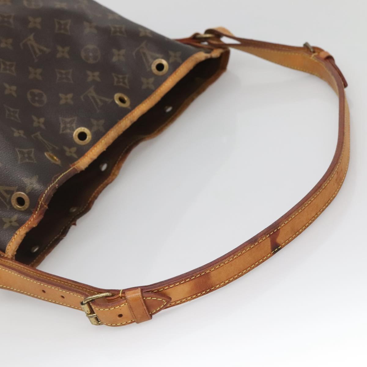 LOUIS VUITTON Monogram Petit Noe Shoulder Bag M42226 LV Auth 140941