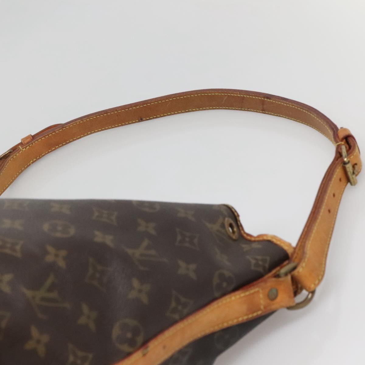 LOUIS VUITTON Monogram Petit Noe Shoulder Bag M42226 LV Auth 140941