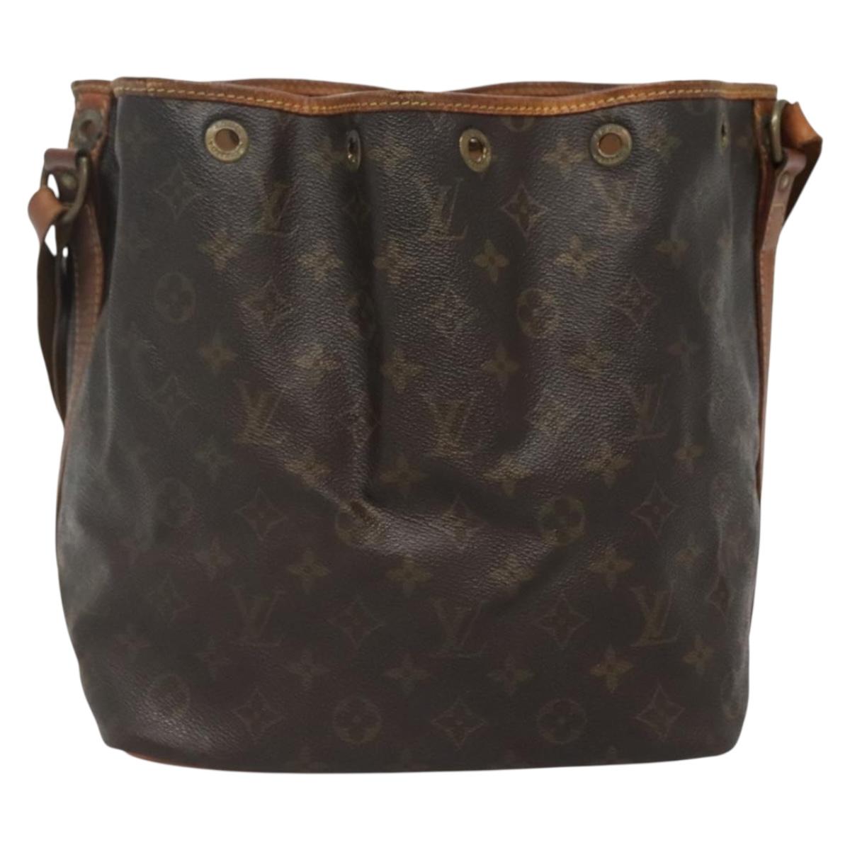 LOUIS VUITTON Monogram Petit Noe Shoulder Bag M42226 LV Auth 140973