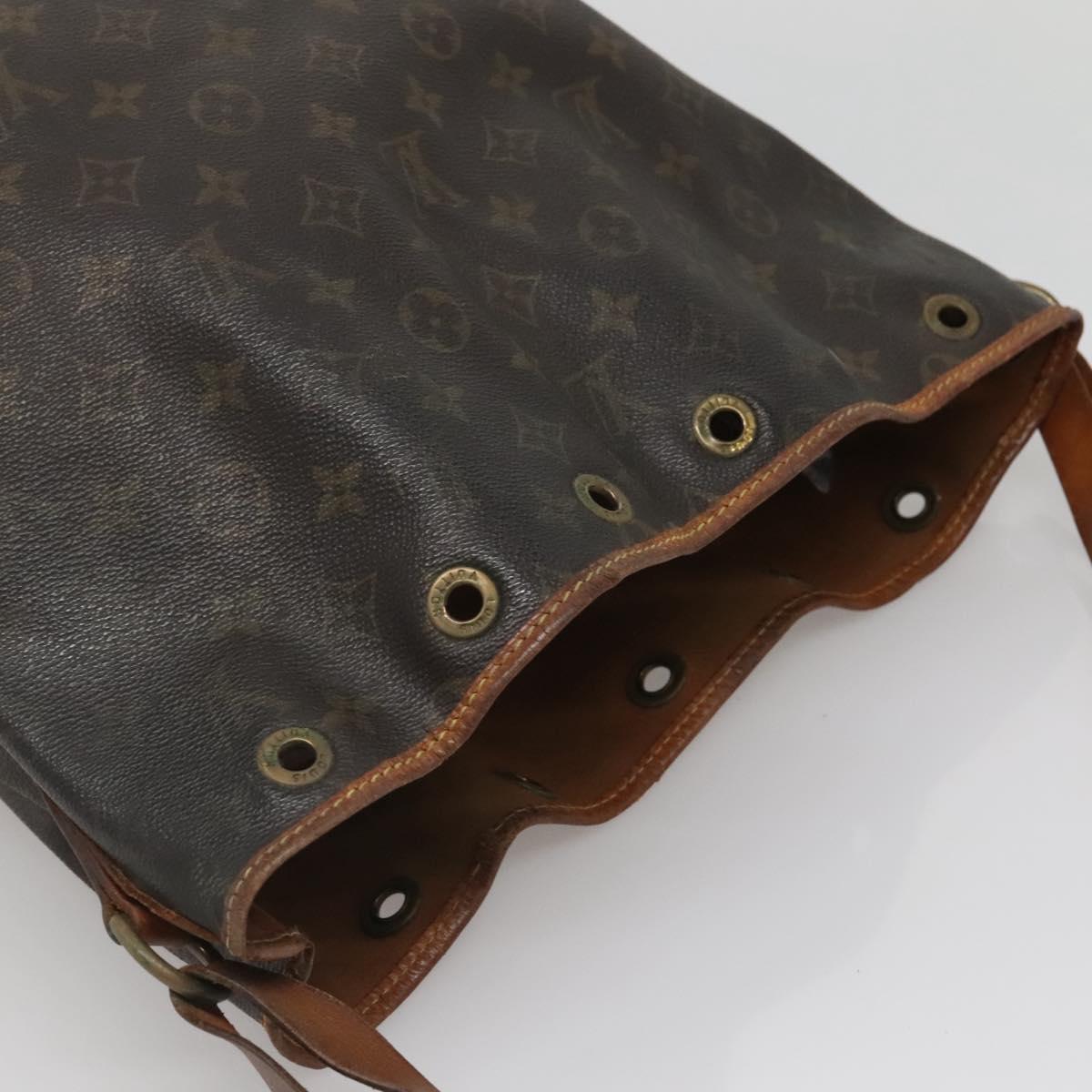 LOUIS VUITTON Monogram Petit Noe Shoulder Bag M42226 LV Auth 140973