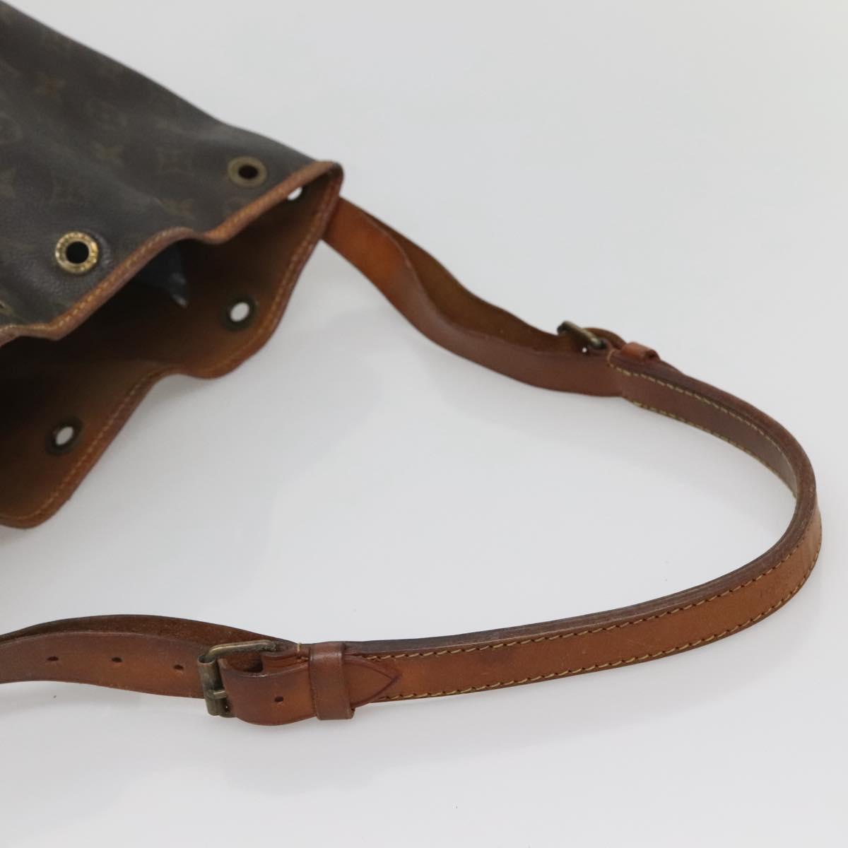 LOUIS VUITTON Monogram Petit Noe Shoulder Bag M42226 LV Auth 140973