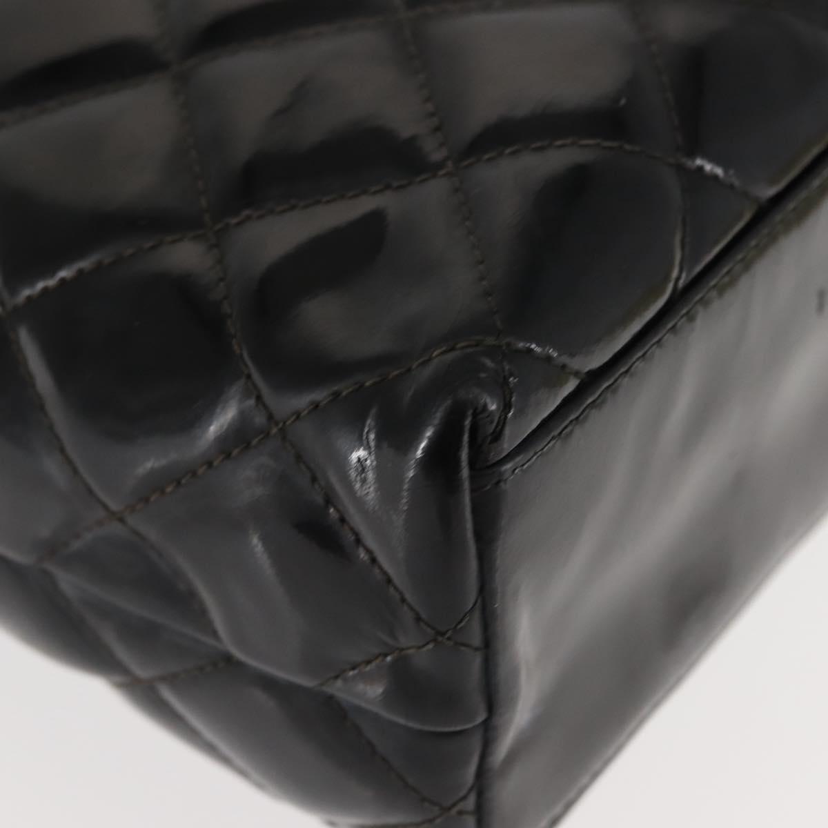 CHANEL Matelasse Shoulder Bag Patent leather Black Gold CC Auth 141133