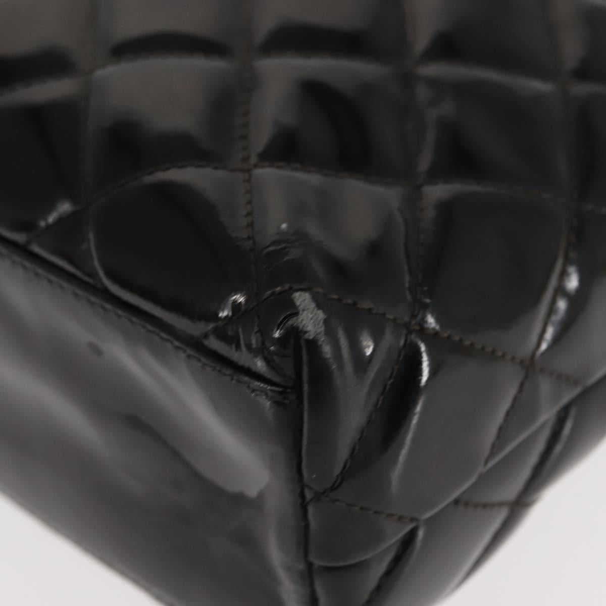 CHANEL Matelasse Shoulder Bag Patent leather Black Gold CC Auth 141133