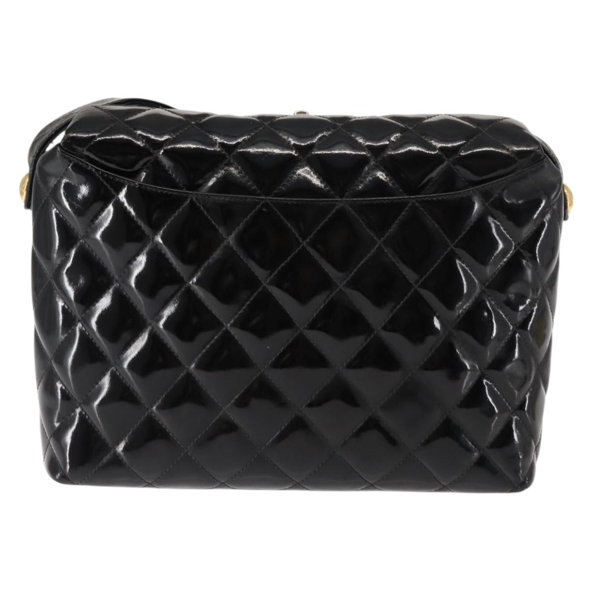 CHANEL Matelasse Shoulder Bag Patent leather Black Gold CC Auth 141133