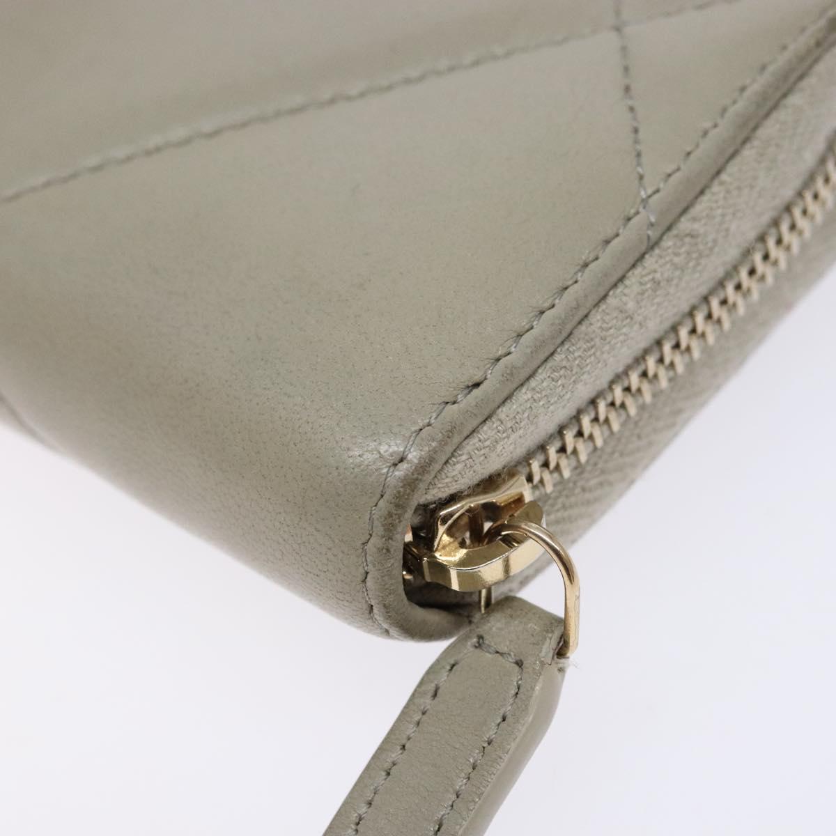 CHANEL Matelasse Wallet Lamb Skin Ivory Gold CC Auth 141169