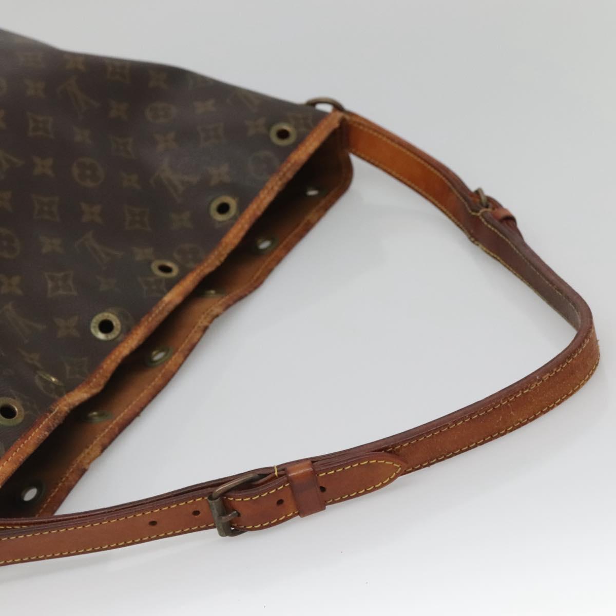 LOUIS VUITTON Monogram Noe Shoulder Bag M42224 LV Auth 141437