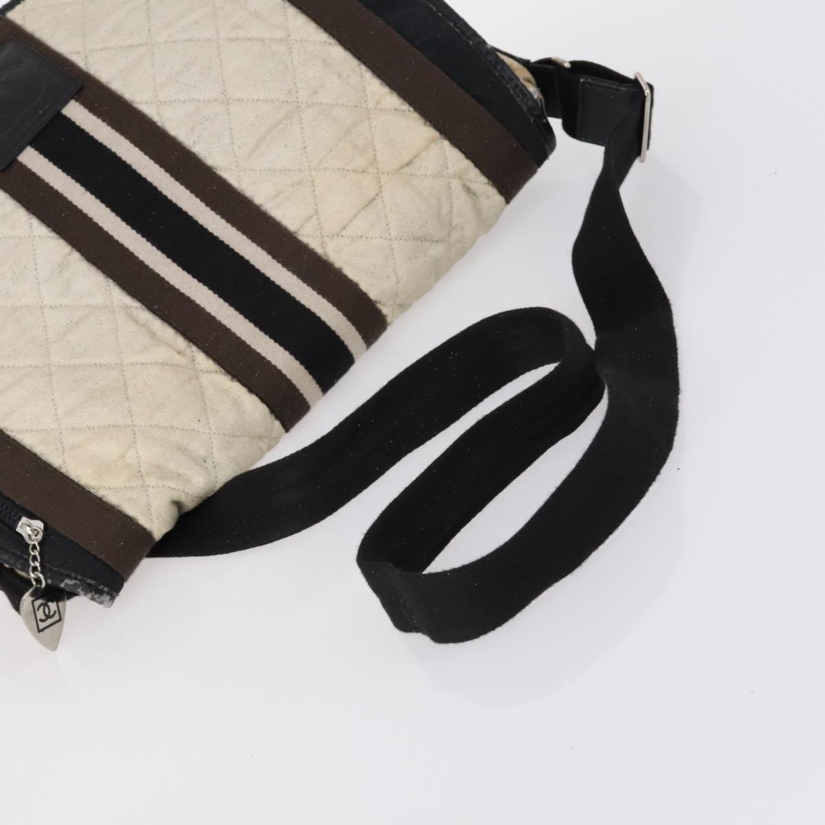 CHANEL Sports Matelasse Shoulder Bag Canvas White Silver CC Auth 142035