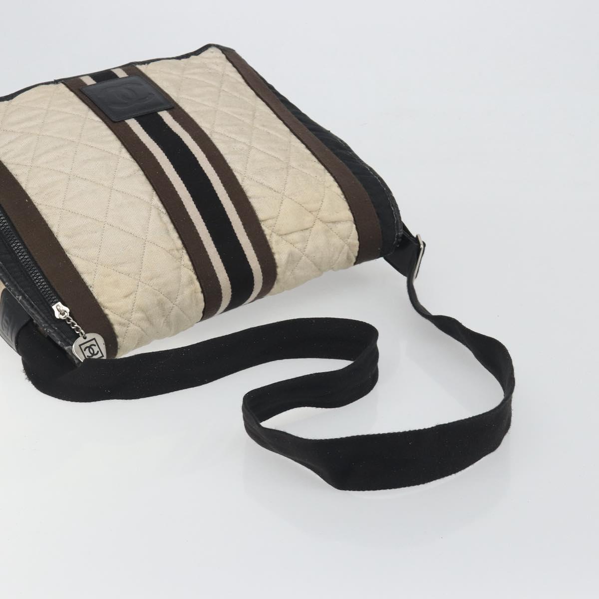 CHANEL Sports Matelasse Shoulder Bag Canvas White Silver CC Auth 142035