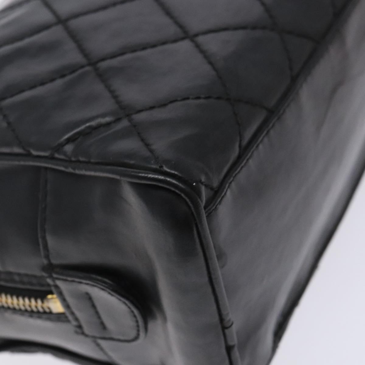 CHANEL Matelasse Pouch Leather Black Gold CC Auth 142115