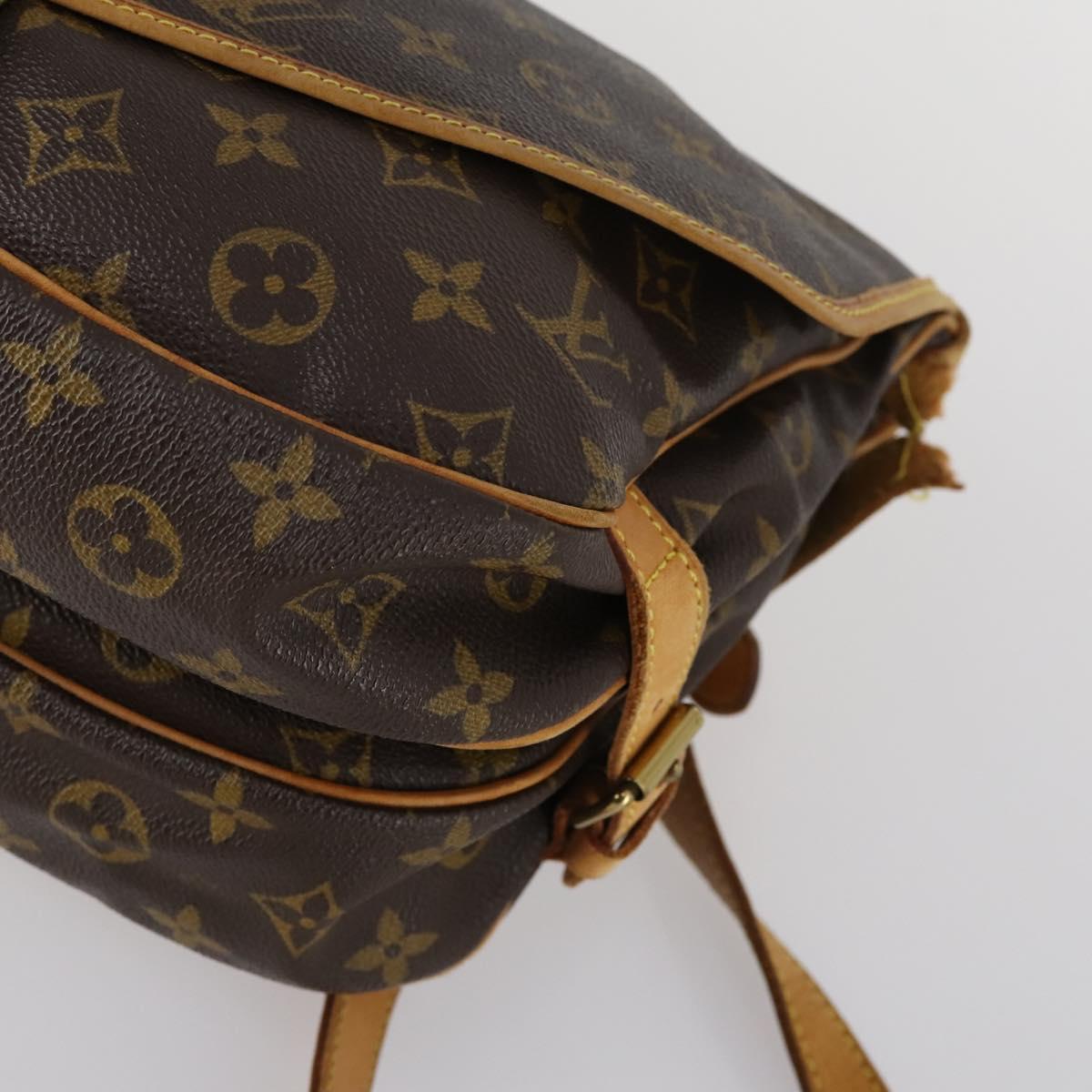 LOUIS VUITTON Monogram Saumur 30 Shoulder Bag M42256 LV Auth 142454