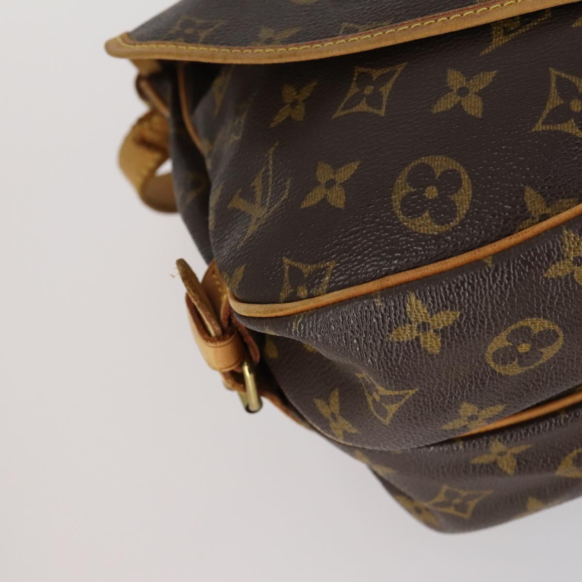 LOUIS VUITTON Monogram Saumur 30 Shoulder Bag M42256 LV Auth 142454