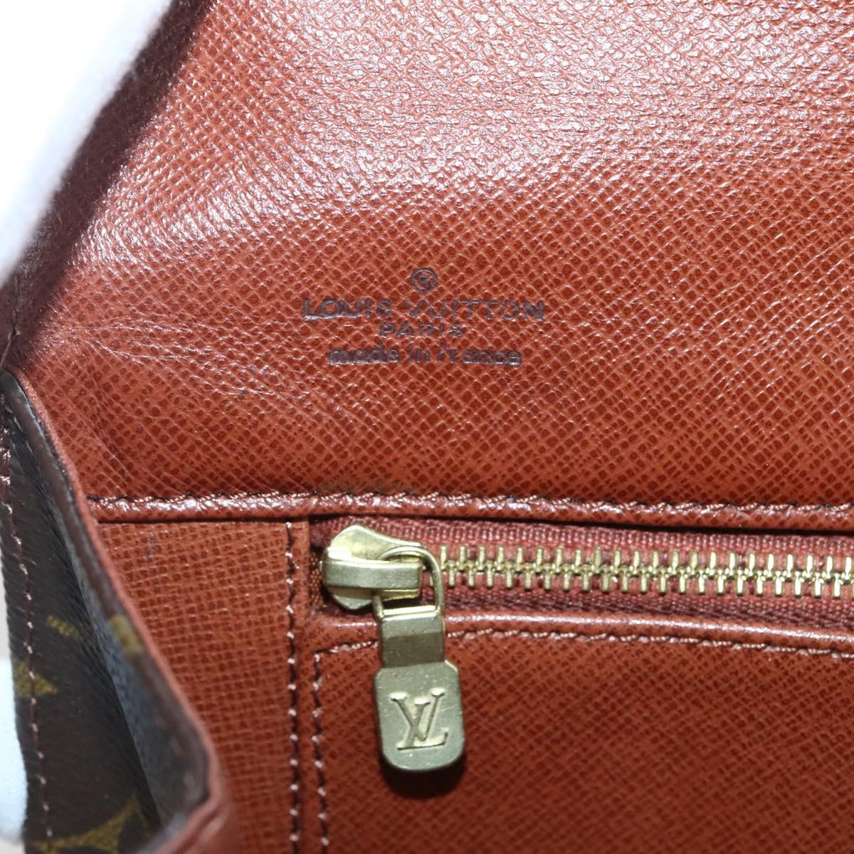 LOUIS VUITTON Monogram Pochette Dam PM Clutch Bag M51812 LV Auth 142458