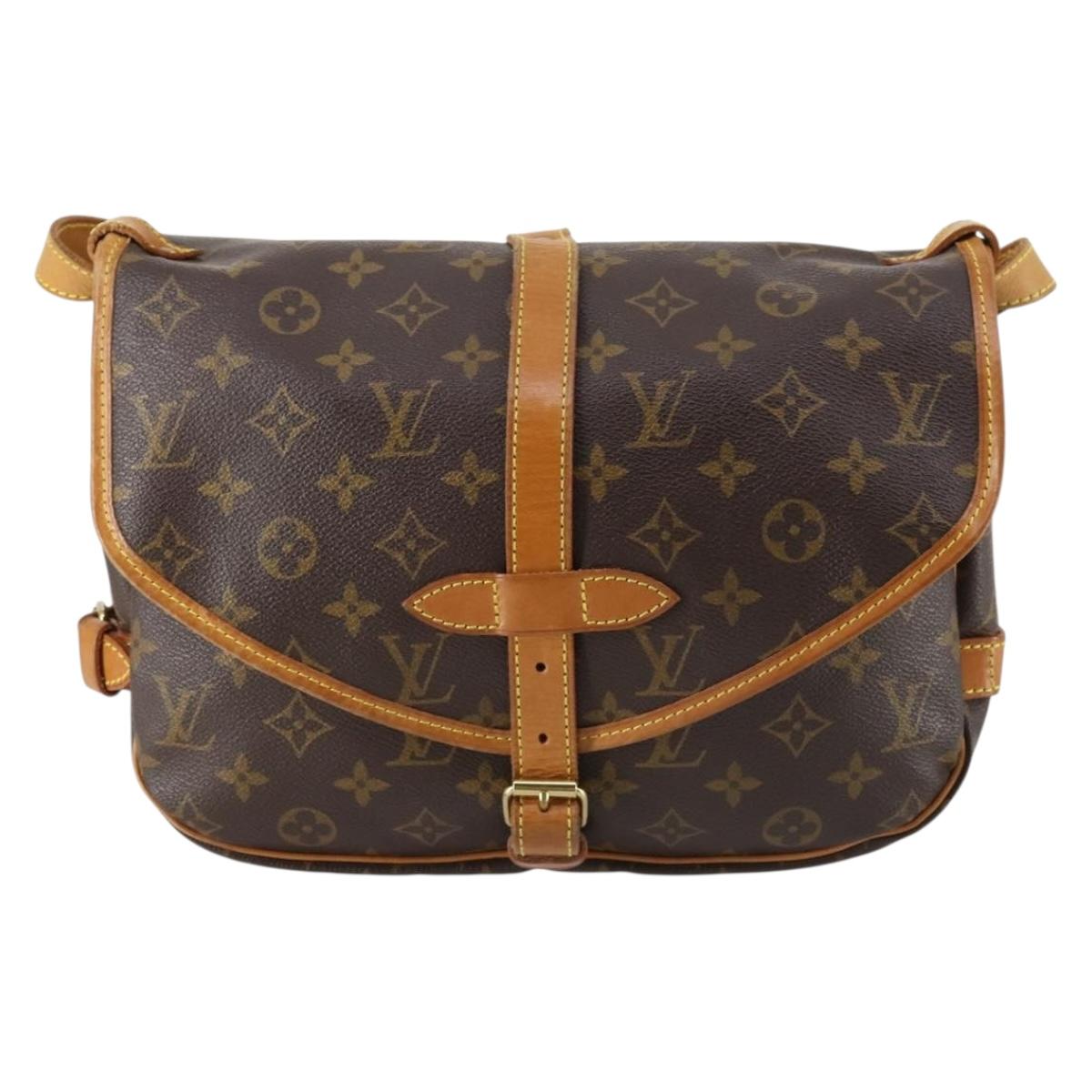 LOUIS VUITTON Monogram Saumur 30 Shoulder Bag M42256 LV Auth 142506